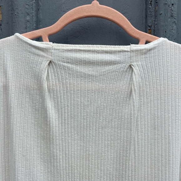 Hackwith Design House White Ribbed Tee, 1/2 (size 1X/2X) - Picture 7 of 9